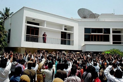 Jayalalithaa’s niece and nephew declared legal heirs, can claim her properties
