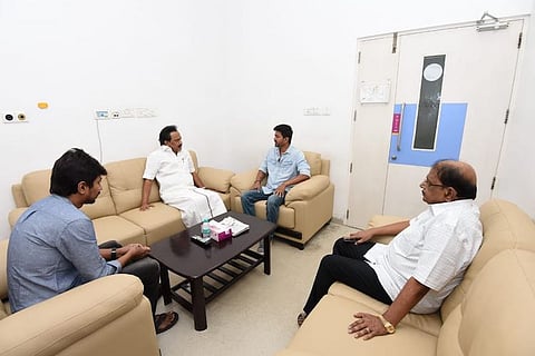 Actor Vijay calls upon ailing DMK stalwart Karunanidhi in hospital