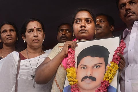 Sanal Kumar death: Wife Viji ends 22-day protest after church intervention