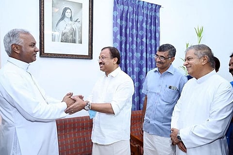 Union Minister of state V Muraleedharan visiting a bishop in Kerala 