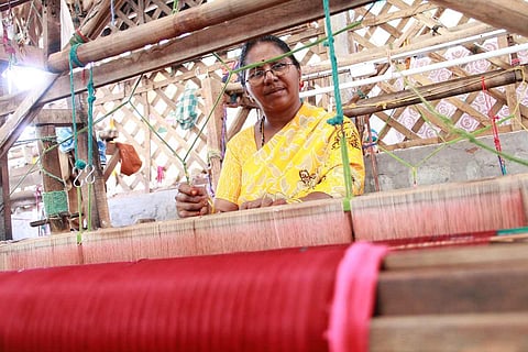 A woman weaver 
