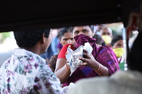 COVID-19 lockdown has devastated livelihoods: Azim Premji Uni survey 