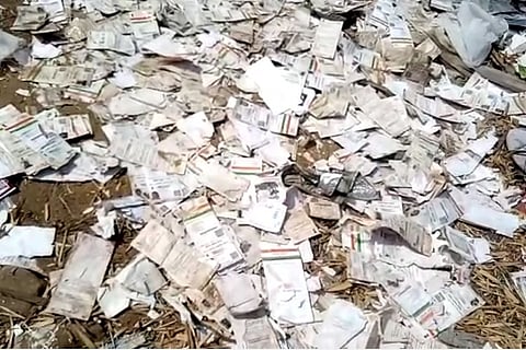 Over 1000 Aadhaar cards found dumped on Tamil Nadu river bank