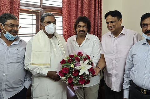 Former JD(S) MLA Madhu Bangarappa on Thursday announced joining the Congress, saying there is scope for him to work and express his sentiments in his new party. Putting all speculation to rest, Madhu on Thursday called on former chief minister Siddaramaiah and said he was joining the Congress. "All our supporters had taken the decision. Hence, I am joining Congress today," Madhu, son of former chief minister, the late S Bangarappa, told reporters. For the past one year, his switching over the party was in the offing which finally happened on Thursday.   After meeting Siddaramaiah, Madhu said in the present context, the country and state needs the Congress party. Stating that he can do more good work in Congress, he said his father became the state chief minister while in Congress.  Madhu said he decided to join the Congress as the leaders in the party had been calling him.  "I have more scope to work here and express my feelings," the leader said.  Regarding the JD(S), he said he had explained his woes to vet