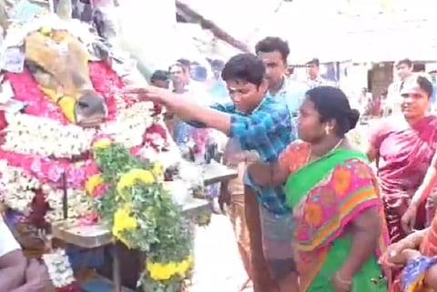  Scores gather in Madurai village for a bull’s funeral defying lockdown