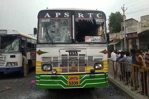 Minor’s rape triggers violent protests in Guntur, cops issue lookout notice for accused