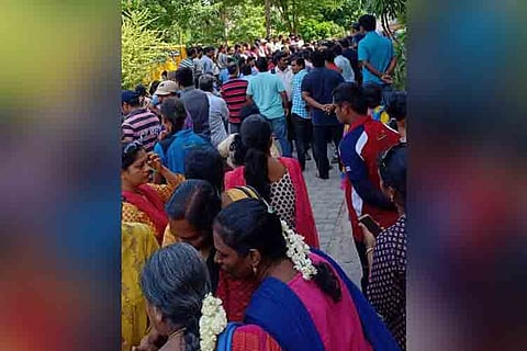Bus attendant of Chennai school allegedly sexually abused kids, parents protest