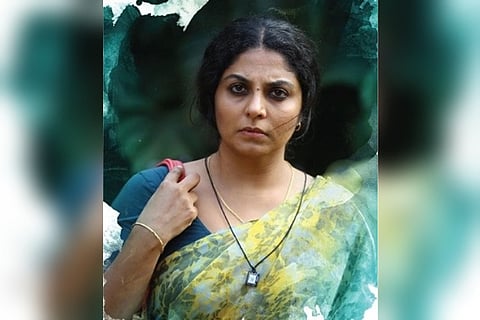 Actor Asha Sharath lodges cyber cell complaint against abuse for 'Evidey' promo