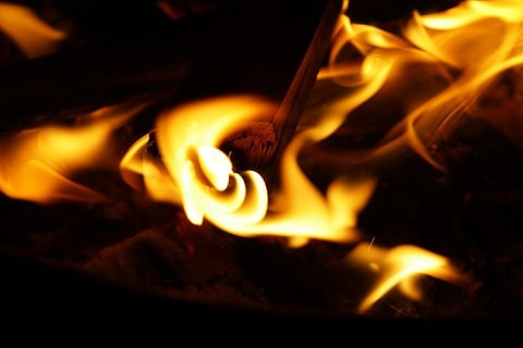 Charred body of a woman found at isolated place in Vizag