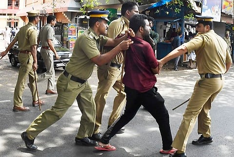 After violence during flash hartal in Kerala, Rights Commission seeks inquiry 