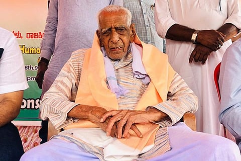 101-year-old freedom fighter on five day protest in Bengaluru against CAA