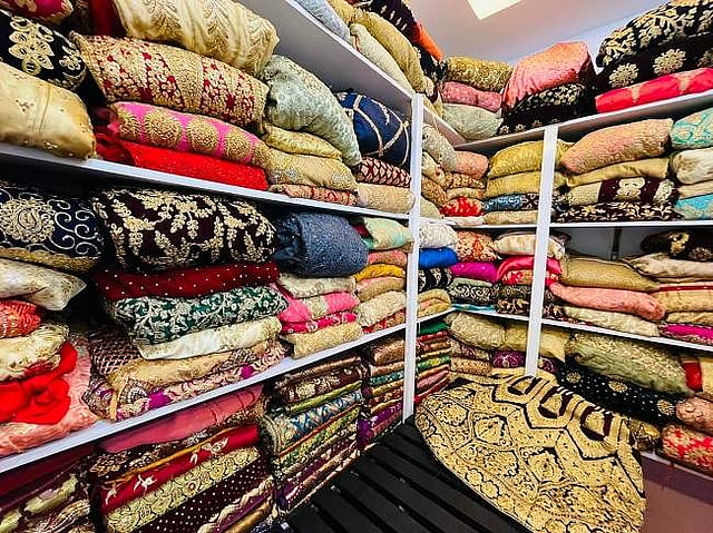 Kerala man's 'Dress Bank' gives free wedding outfits for brides from poor  families