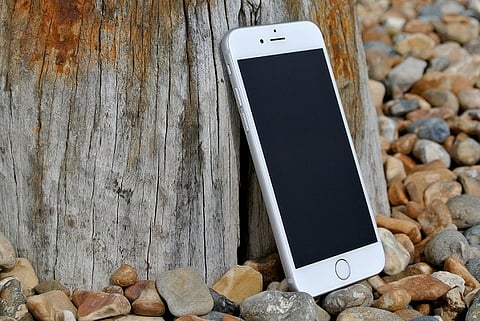Apple to use ‘L’ shaped batteries from LG in iPhones from next year