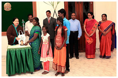 Jayalalithaa’s 300cr Pongal bonanza: Here is what you will find in govt’s gift hampers