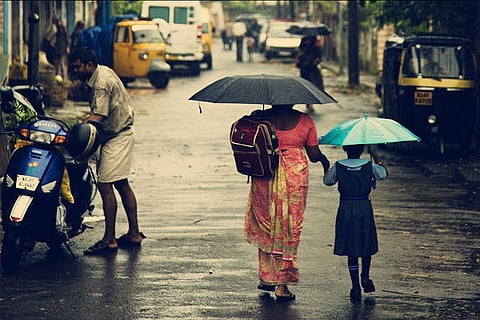 Don’t force students to wear shoes and socks in monsoons: child rights commission