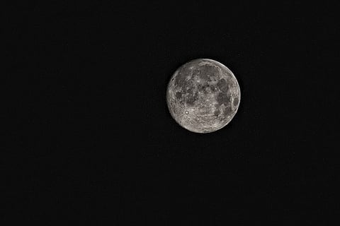 Your science lessons are now invalid: NASA scientists want to make the Moon a planet