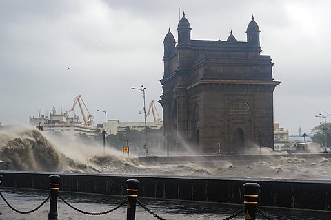 Cyclone tauktae near India Gate