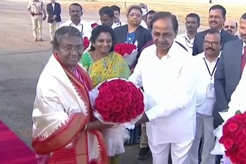 After snubbing Modi thrice, CM KCR receives President Murmu on first Hyd visit  