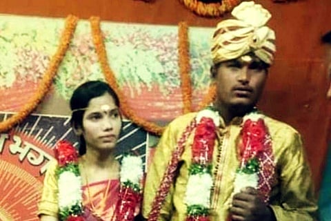 A photo of Sutana and Nagaraju at their wedding in January 2022. 
