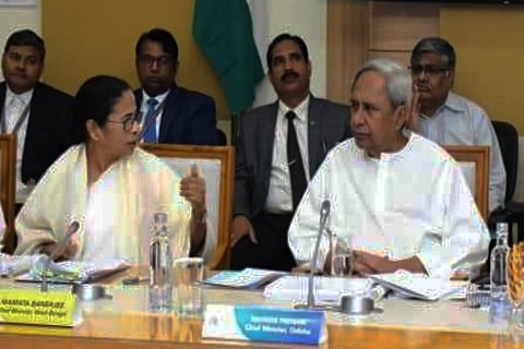 West Bengal CM Mamata Benerjee and Odisha CM Naveen Patnaik 