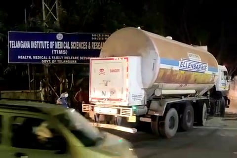 An oxygen tanker returning from Odisha entering TIMS in Hyderabad 