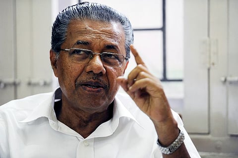 പിണറായിക്ക് മാറണം, പക്ഷേ  പാര്‍ട്ടിക്ക് മാറാനാവുന്നില്ല