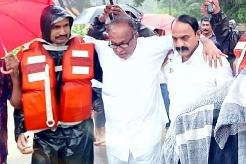 Former Union Min Janardhan Poojary rescued from floods in Dakshina Kannada
