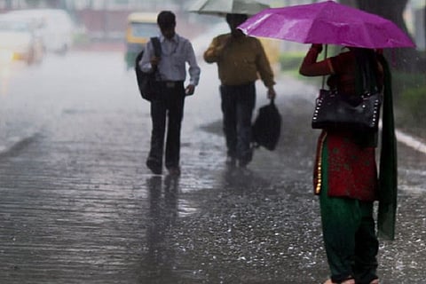 Cloudburst in Chennai leaves several areas waterlogged, flights disrupted 

