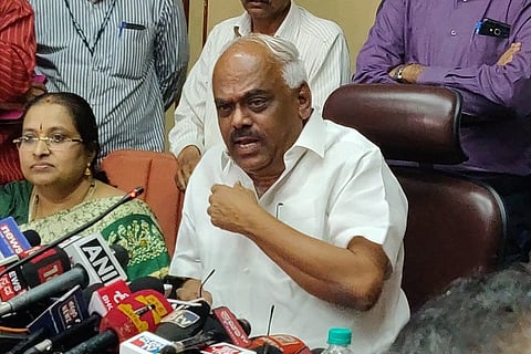 Karnataka Speaker disqualifies three rebel MLAs till the end of the assembly term