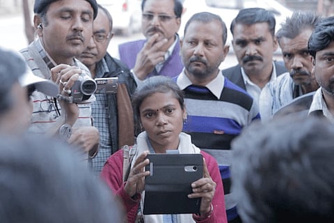 An open letter to our male colleagues in the media, from Khabar Lahariya editors