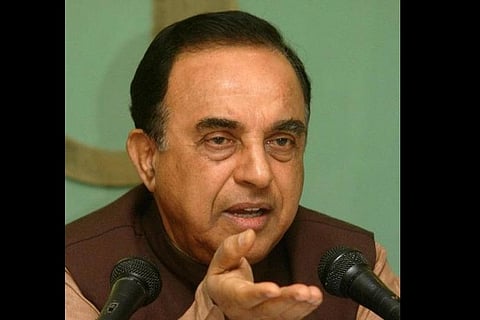 Watch video: Subramanian Swamy’s car pelted with eggs and tomatoes