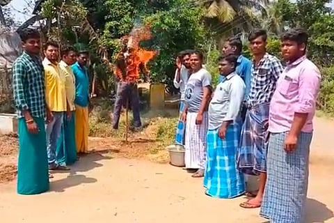 Surya's effigy burnt in Kumbakonam