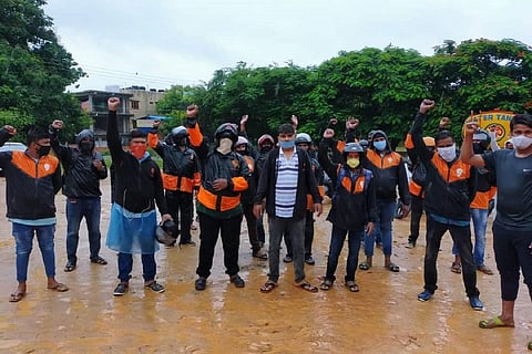 Swiggy delivery executives protest 