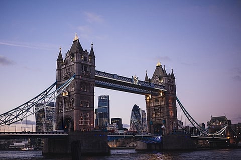 Beware of ‘Indian, Pakistani and black’ areas, warns Air China to London tourists