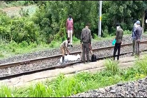 The other workers managed to run away from the engine train, and alerted the Railway Protection Force (RPF) about the mishap. 