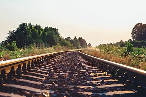 Man walks 10 km holding his intestines after falling from train in Telangana