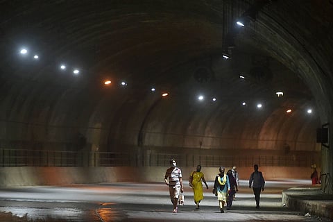 tunnel road 