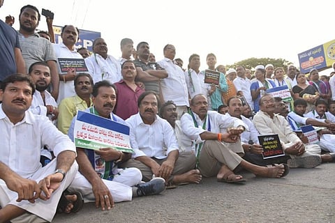 Jagan's AP bandh over Special Category Status gets widespread support, many detained