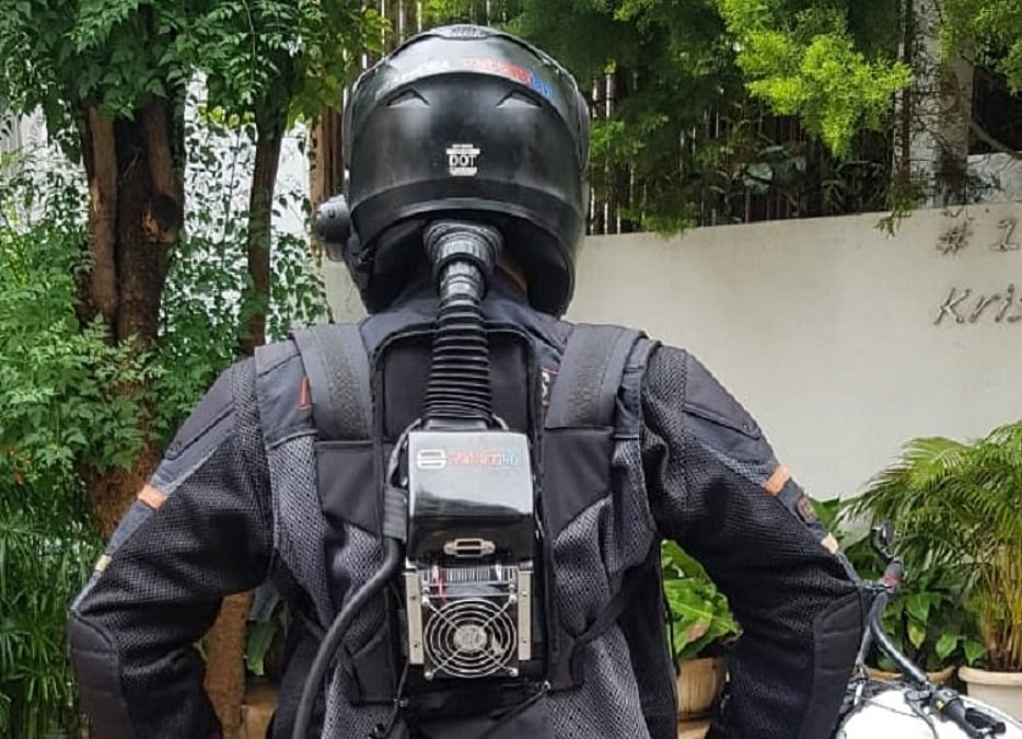 Bengaluru man designs 'air-conditioned' helmet for bike riders Bengaluru man designs 'air-conditioned' helmet for bike riders