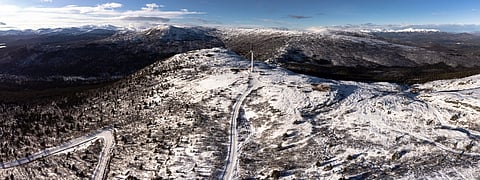 Haeckel Hill wind turbine near Whitehorse.