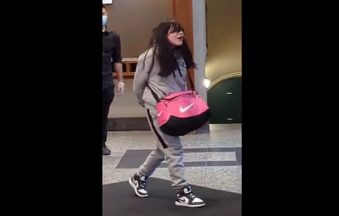 WATCH: Hotel staff use zip-tie to restrain Winnipeg indigenous woman brandishing knife