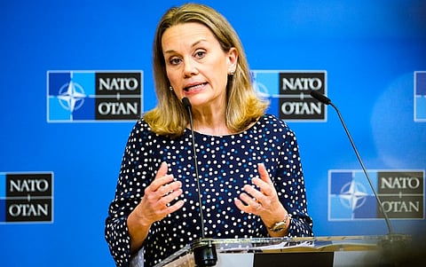 Julianne Smith, US Ambassador to NATO, calls out Canada's Trudeau government for not only not reaching its NATO spending commitment, but not even having a plan to do so. Former MP Paul Forseth considers it a reasonable complaint