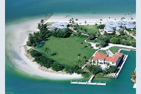 100 Bay Rd. in Naples, FL 