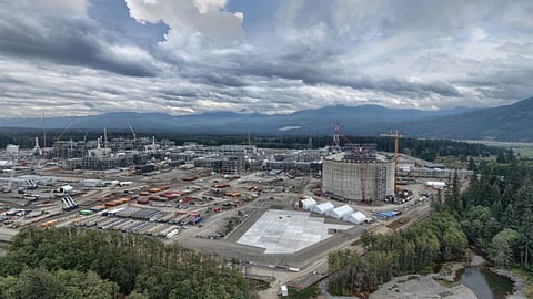 Canada’s first LNG export facility, the Shell-led LNG Canada project in Kitimat, British Columbia, is now in operation. As writer Herb Pinder writes, natural gas is the future worldwide, even if Canadian politicians are reluctant to accept that.
