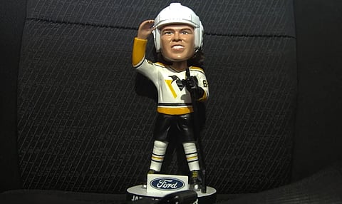 Jaromir Jagr on mission to recover stolen bobbleheads 