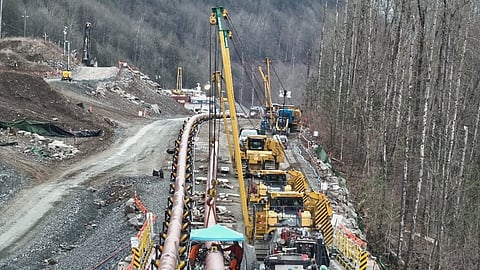 Trans Mountain crews installing the final section of line near Hope.