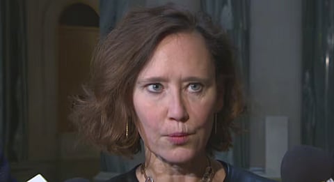  Bronwyn Eyre