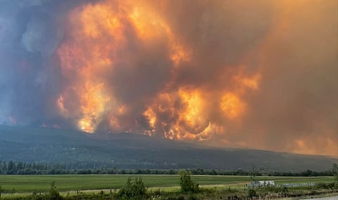 Out of control wildfire hits Golden, BC, buildings already lost