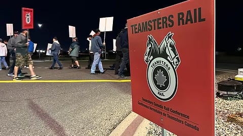 Teamsters picket line in Calgary on Thursday 