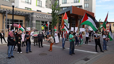Anti-Israel protestors in Nanaimo, BC